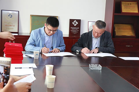 校企相助现代学徒制签约拜师仪-企业新闻-浙江杭机股份有限公司